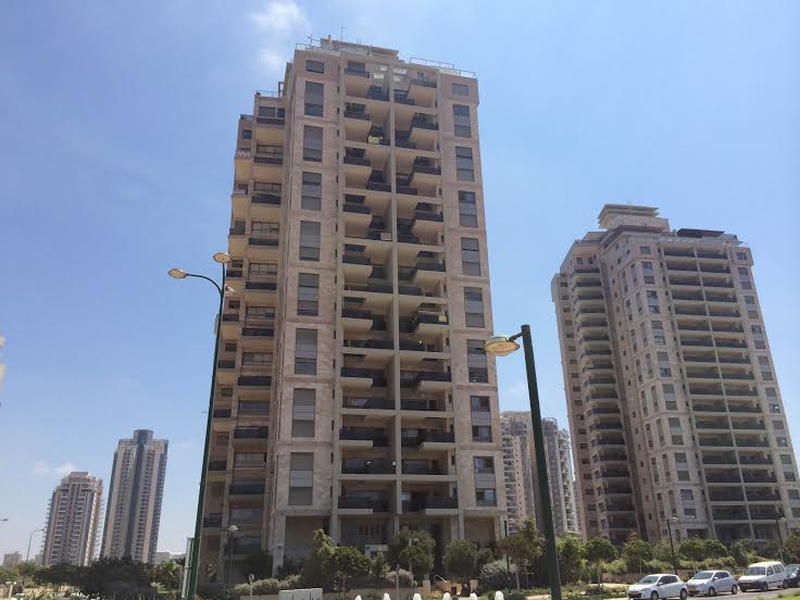 Apartment in Netanya on Ehud Manor street • Real Estate In Israel